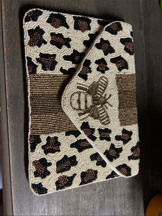 Handbags - White Leopard Queen Bee Beaded Envelope Clutch features a distinct golden bee
